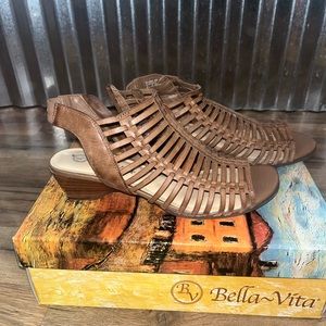 Bella Vita brown wedge